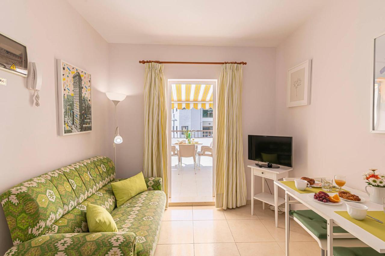 Apartamentos En El Centro De Los Cristianos Arona (Tenerife) Exterior photo