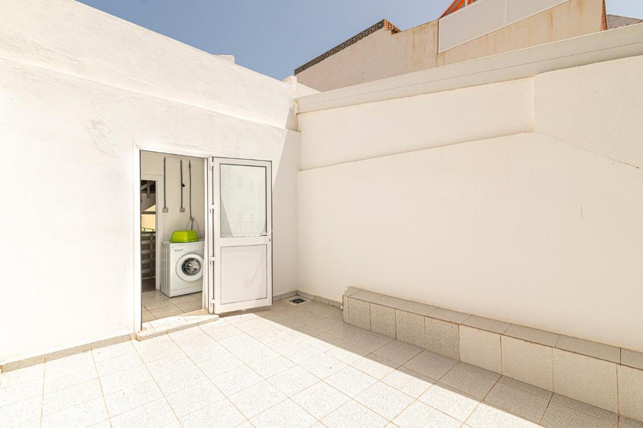 Apartamentos En El Centro De Los Cristianos Arona (Tenerife) Exterior photo