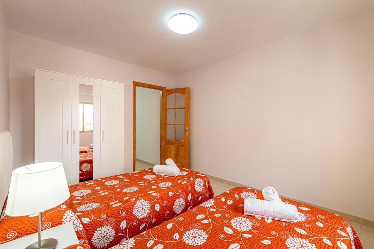 Apartamentos En El Centro De Los Cristianos Arona (Tenerife) Exterior photo
