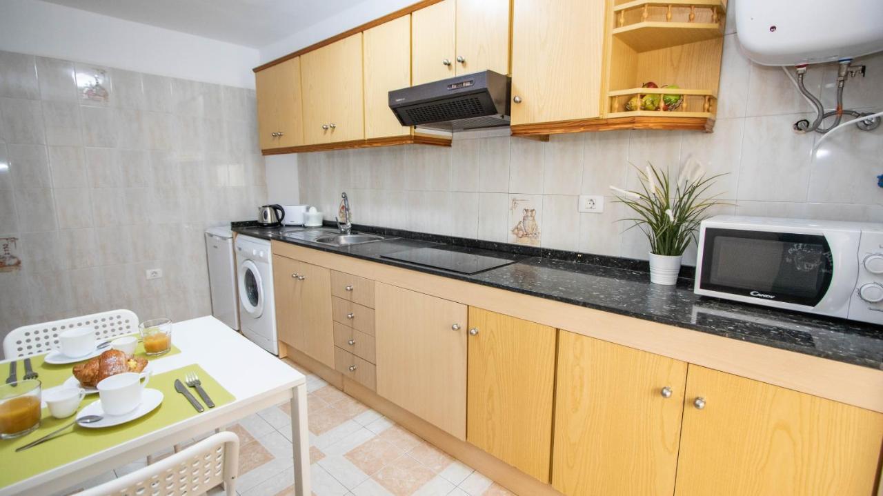 Apartamentos En El Centro De Los Cristianos Arona (Tenerife) Exterior photo